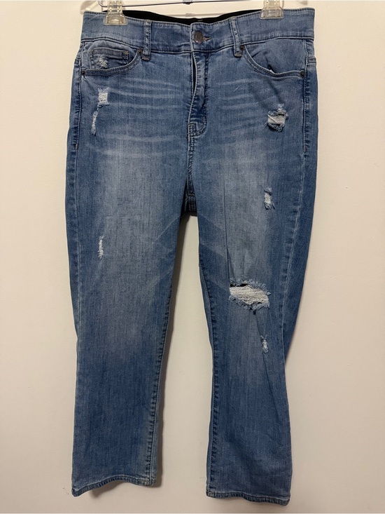 New York & Company Denim - Women’s New York & Company Distressed Light Blue Cropped Jeans-sz 14/23” inseam